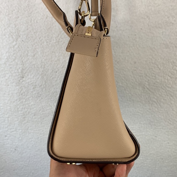 Michael Kors Selma Handbag Women’s Medium Dark Khaki Saffiano Leather Tote - Picture 5 of 16